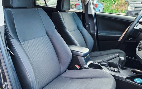 Toyota RAV4, 2013 год, 1 950 000 рублей, 10 фотография