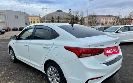 Hyundai Solaris II рестайлинг, 2018 год, 749 000 рублей, 2 фотография