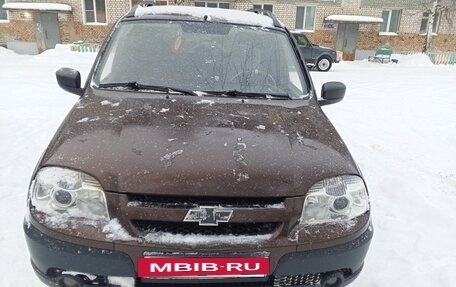 Chevrolet Niva I рестайлинг, 2012 год, 420 000 рублей, 5 фотография