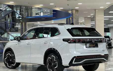 Volkswagen Tiguan, 2024 год, 4 650 000 рублей, 6 фотография