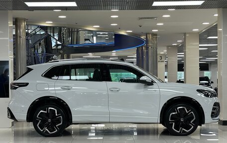 Volkswagen Tiguan, 2024 год, 4 650 000 рублей, 7 фотография