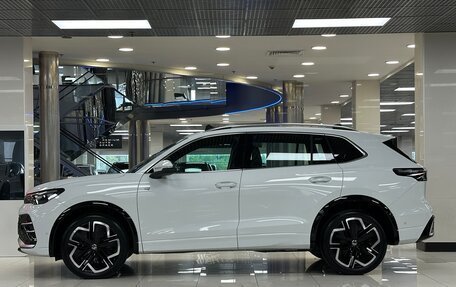 Volkswagen Tiguan, 2024 год, 4 650 000 рублей, 8 фотография