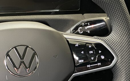 Volkswagen Tiguan, 2024 год, 4 650 000 рублей, 19 фотография