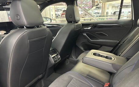 Volkswagen Tiguan, 2024 год, 4 650 000 рублей, 34 фотография