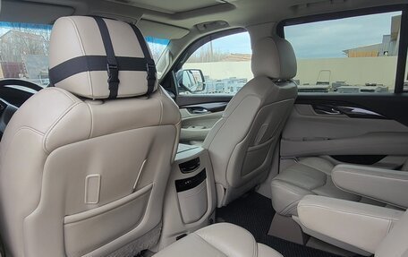 Cadillac Escalade IV, 2015 год, 3 950 000 рублей, 4 фотография