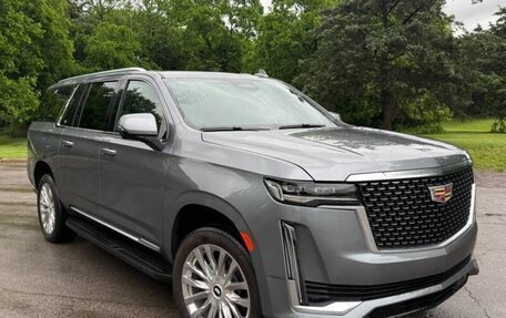 Cadillac Escalade V, 2022 год, 12 720 000 рублей, 3 фотография