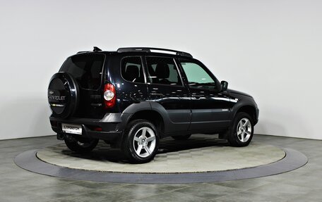 Chevrolet Niva I рестайлинг, 2017 год, 797 000 рублей, 4 фотография