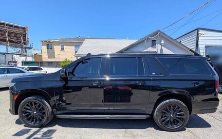 Cadillac Escalade V, 2022 год, 12 610 000 рублей, 3 фотография