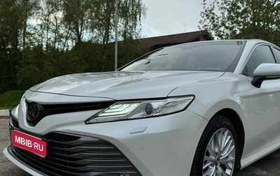 Toyota Camry, 2019 год, 3 300 000 рублей, 1 фотография