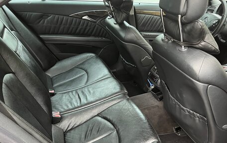 Mercedes-Benz E-Класс, 2004 год, 1 350 000 рублей, 6 фотография
