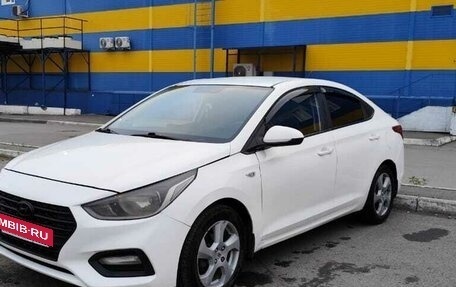 Hyundai Solaris II рестайлинг, 2018 год, 785 000 рублей, 10 фотография