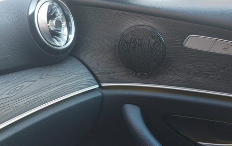 Mercedes-Benz E-Класс, 2020 год, 2 500 000 рублей, 4 фотография