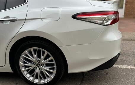 Toyota Camry, 2019 год, 3 300 000 рублей, 7 фотография