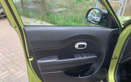 KIA Soul II рестайлинг, 2018 год, 1 900 000 рублей, 3 фотография