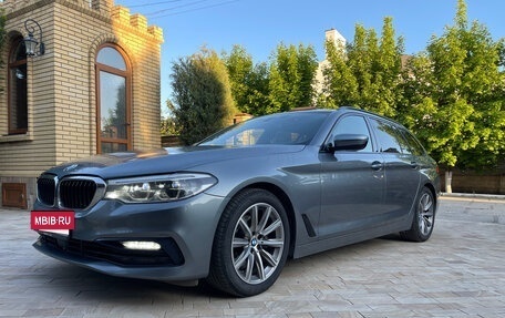 BMW 5 серия, 2019 год, 3 900 000 рублей, 4 фотография
