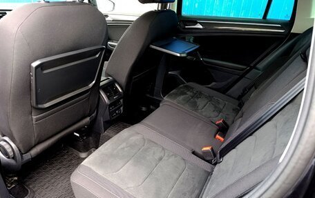 Volkswagen Tiguan II, 2018 год, 3 400 000 рублей, 10 фотография