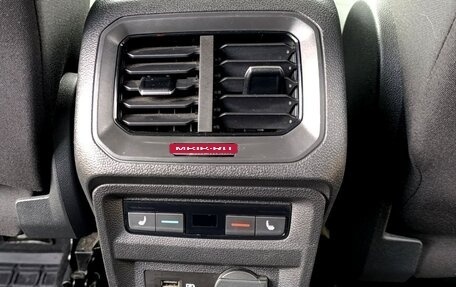 Volkswagen Tiguan II, 2018 год, 3 400 000 рублей, 12 фотография