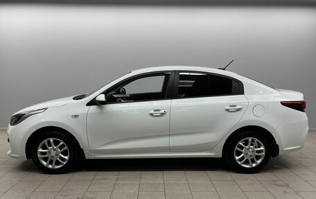 KIA Rio IV, 2018 год, 1 365 000 рублей, 2 фотография