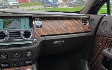 Rolls-Royce Wraith, 2015 год, 15 890 000 рублей, 31 фотография