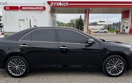 Toyota Camry, 2017 год, 2 300 000 рублей, 10 фотография