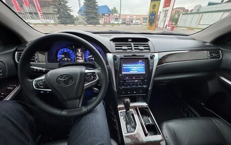 Toyota Camry, 2017 год, 2 300 000 рублей, 24 фотография