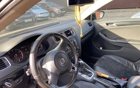 Volkswagen Jetta VI, 2014 год, 880 000 рублей, 6 фотография