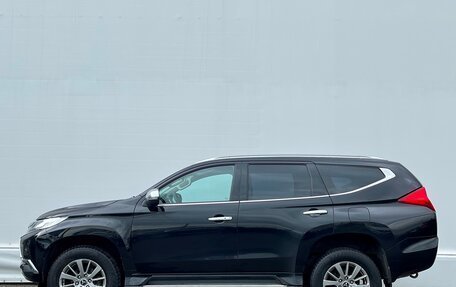 Mitsubishi Pajero Sport III рестайлинг, 2018 год, 2 267 500 рублей, 14 фотография