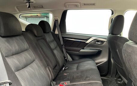 Mitsubishi Pajero Sport III рестайлинг, 2018 год, 2 267 500 рублей, 9 фотография