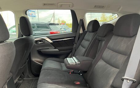 Mitsubishi Pajero Sport III рестайлинг, 2018 год, 2 267 500 рублей, 11 фотография