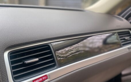 Volkswagen Touareg III, 2011 год, 1 990 000 рублей, 22 фотография