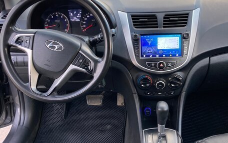 Hyundai Solaris II рестайлинг, 2013 год, 1 200 000 рублей, 9 фотография