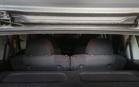 Honda HR-V I, 2004 год, 690 000 рублей, 11 фотография