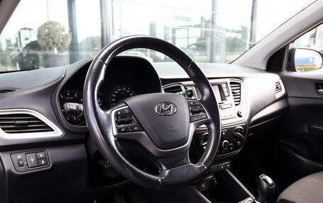 Hyundai Solaris II рестайлинг, 2019 год, 1 230 000 рублей, 7 фотография