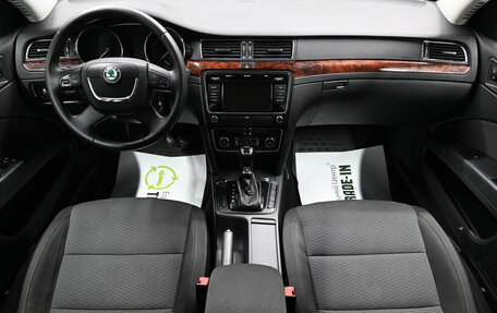 Skoda Superb III рестайлинг, 2013 год, 1 095 000 рублей, 13 фотография