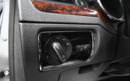 Skoda Superb III рестайлинг, 2013 год, 1 095 000 рублей, 23 фотография