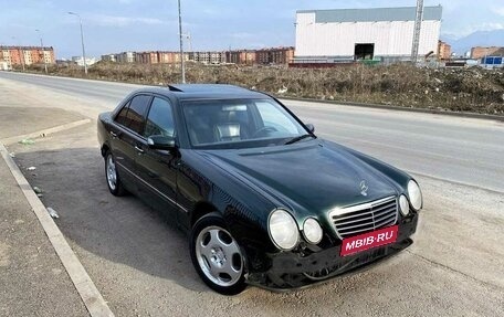 Mercedes-Benz E-Класс, 2000 год, 850 000 рублей, 1 фотография