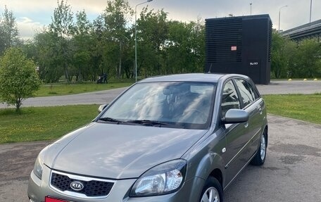 KIA Rio II, 2011 год, 709 000 рублей, 1 фотография