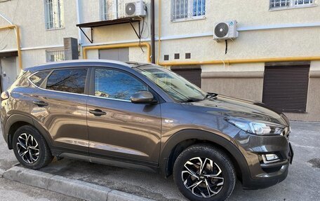 Hyundai Tucson III, 2019 год, 2 200 000 рублей, 1 фотография