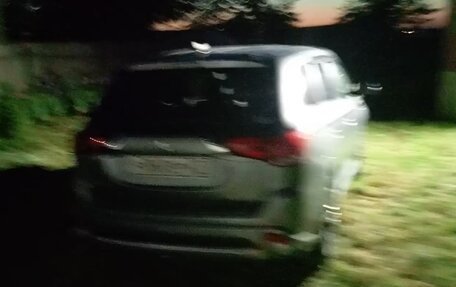 Mitsubishi Outlander III рестайлинг 3, 2015 год, 1 900 000 рублей, 6 фотография