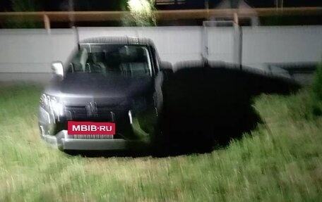 Mitsubishi Outlander III рестайлинг 3, 2015 год, 1 900 000 рублей, 11 фотография