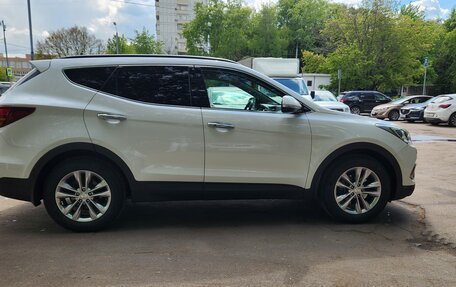 Hyundai Santa Fe III рестайлинг, 2017 год, 2 500 000 рублей, 3 фотография
