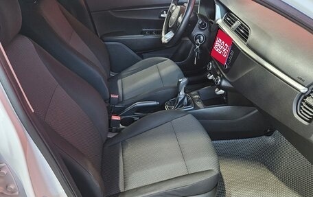 KIA Rio IV, 2022 год, 1 545 000 рублей, 12 фотография