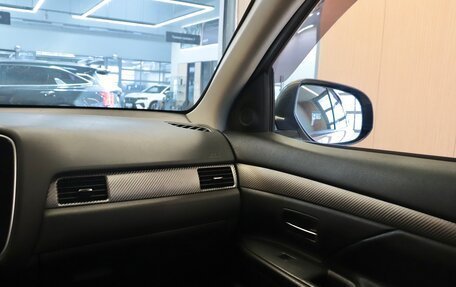 Mitsubishi Outlander III рестайлинг 3, 2014 год, 1 370 000 рублей, 21 фотография