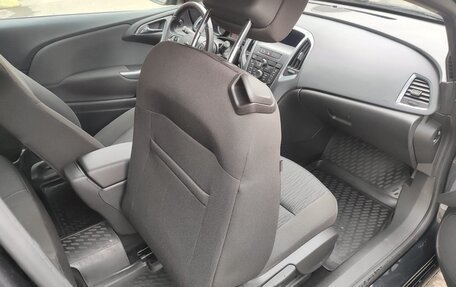 Opel Astra J, 2013 год, 1 000 000 рублей, 9 фотография