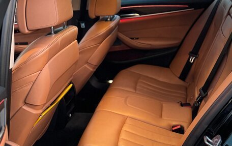 BMW 5 серия, 2018 год, 3 590 000 рублей, 15 фотография
