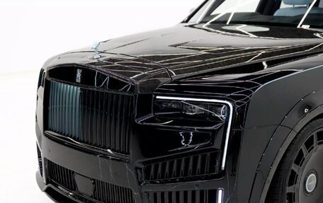 Rolls-Royce Cullinan, 2024 год, 128 970 000 рублей, 2 фотография