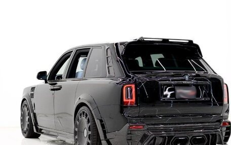 Rolls-Royce Cullinan, 2024 год, 128 970 000 рублей, 11 фотография