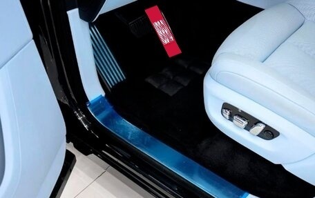 Rolls-Royce Cullinan, 2024 год, 128 970 000 рублей, 38 фотография