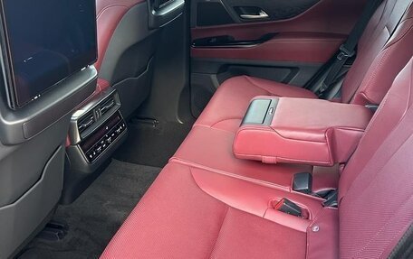 Lexus LX, 2024 год, 17 200 000 рублей, 9 фотография