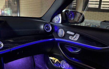 Mercedes-Benz E-Класс, 2017 год, 3 800 000 рублей, 9 фотография